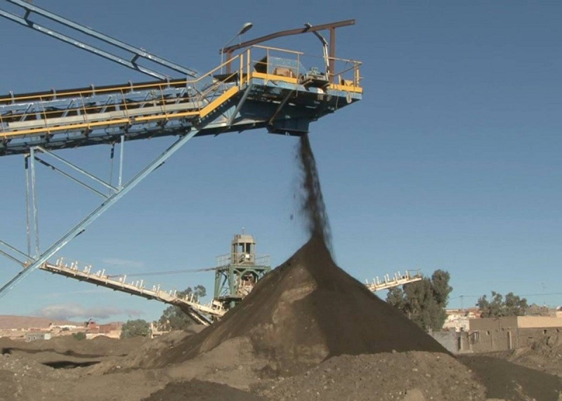 من النقل إلى المغاسل.. إشكاليات وصعوبات..   الحكومة تعلن عن برنامج عمل جديد للفسفاط على خمس سنوات